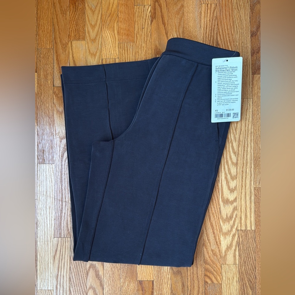 Lululemon Softstreme Pintuck MidRise  Black Pants- XS SHORT - NWT